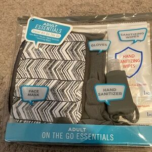 Essentials On The Go Kit - Black and Gray